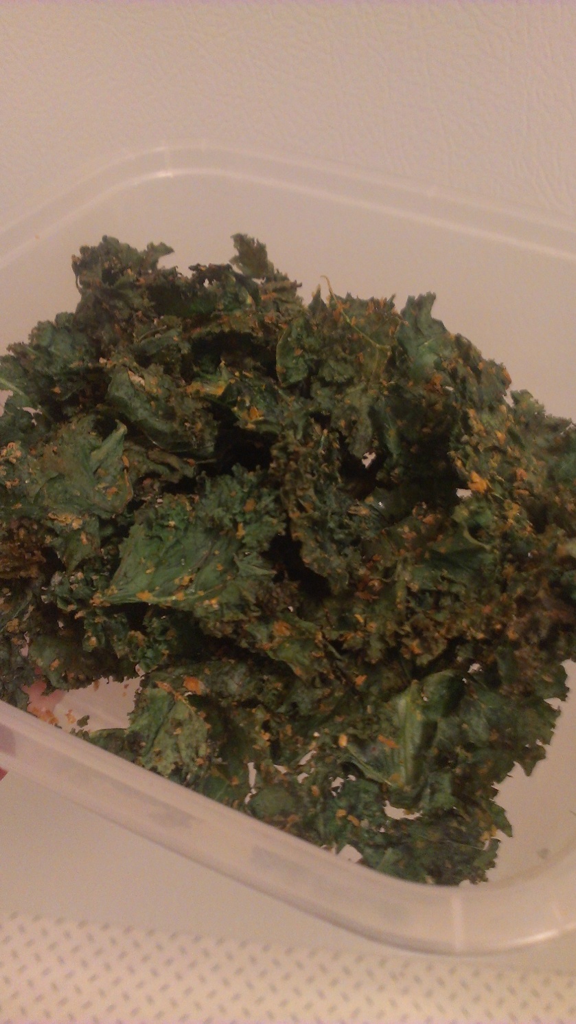 Cheezy Kale Chips 